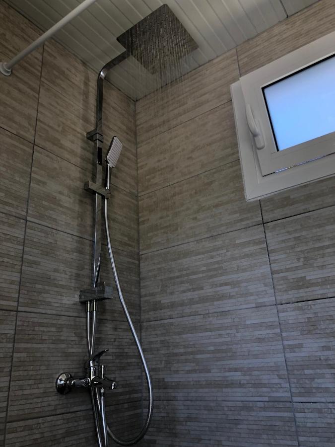 Converted Shed Studio & Garden Hanging Bed Pórto Ráfti Екстериор снимка