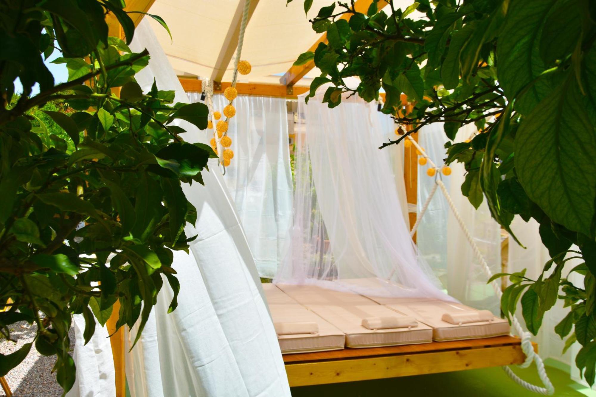 Converted Shed Studio & Garden Hanging Bed Pórto Ráfti Екстериор снимка